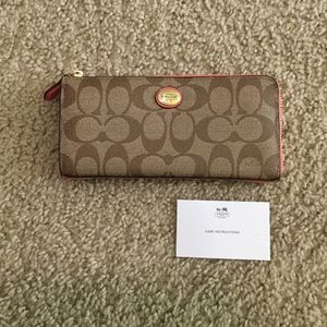 Coach wallet (new)
